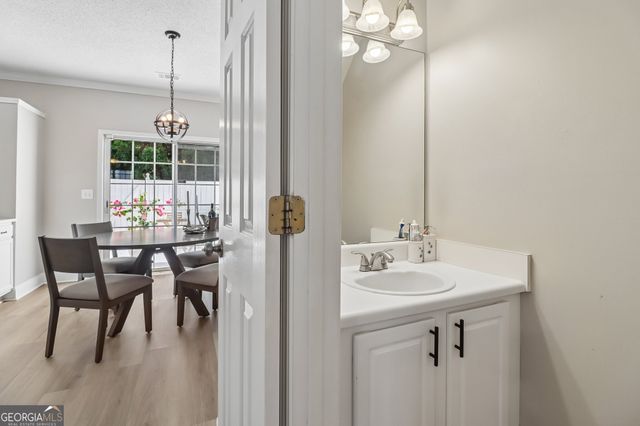 10900 Wittenridge Drive A6, Alpharetta, GA 30022