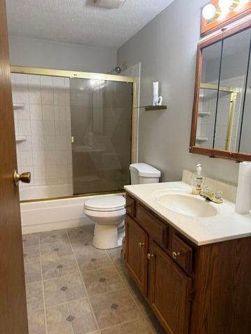 6117 Spicewood Avenue, Florence, KY 41042