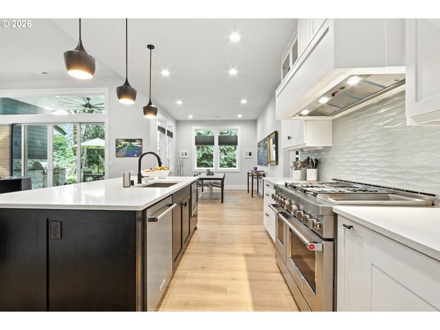 14903 Ne 182ND Cir, Brush Prairie, WA 98606