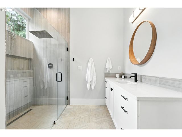 14903 Ne 182ND Cir, Brush Prairie, WA 98606