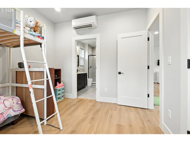 14903 Ne 182ND Cir, Brush Prairie, WA 98606