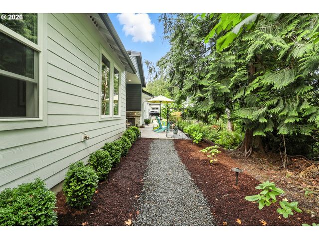 14903 Ne 182ND Cir, Brush Prairie, WA 98606