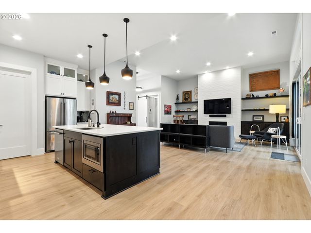 14903 Ne 182ND Cir, Brush Prairie, WA 98606