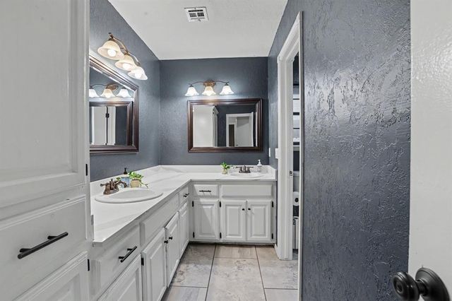 9920 Fox Fair, Midwest City, OK 73130