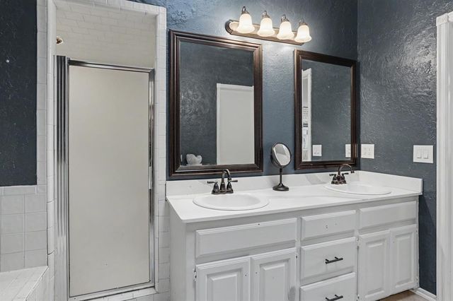 9920 Fox Fair, Midwest City, OK 73130