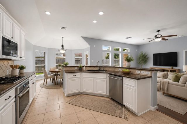 14731 Raven Hollow Lane, Humble, TX 77396