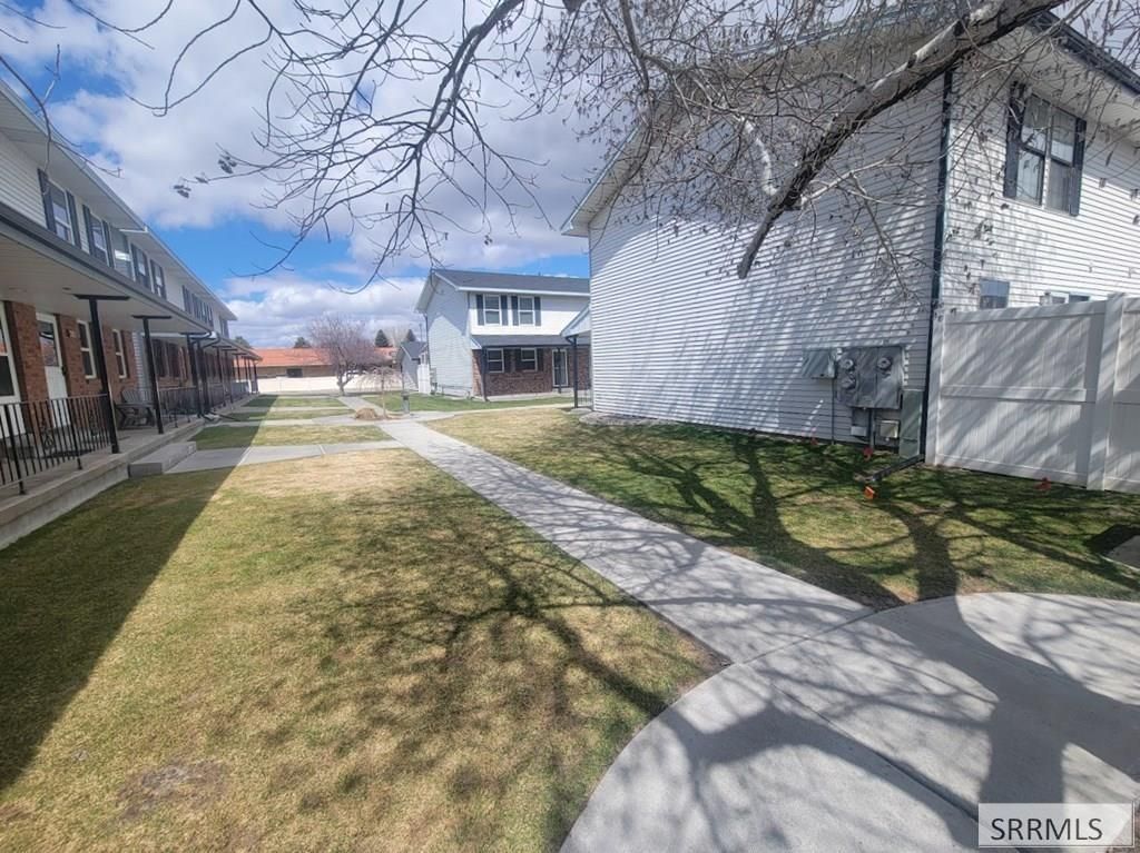 Image 3 of property listing at 182 Troy Avenue, Idaho Falls, ID 83402