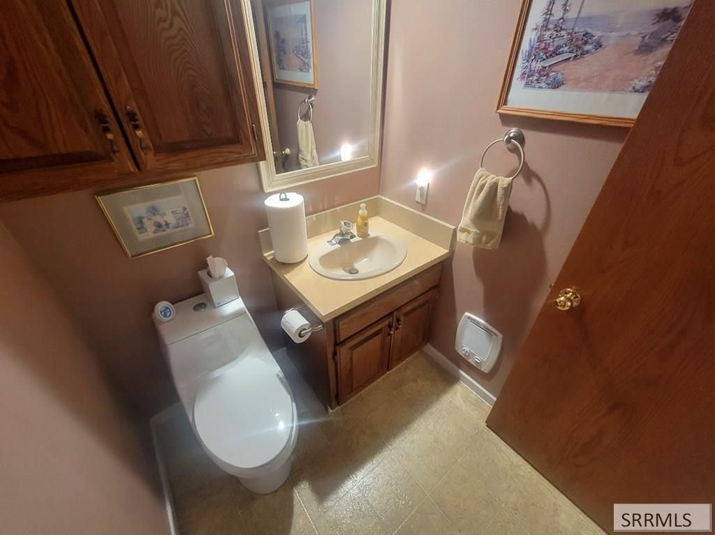 Image 8 of property listing at 182 Troy Avenue, Idaho Falls, ID 83402