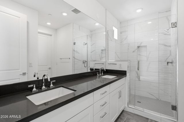 2121 W SONORAN DESERT Drive 156, Phoenix, AZ 85085