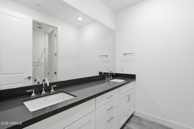 2121 W SONORAN DESERT Drive 156, Phoenix, AZ 85085