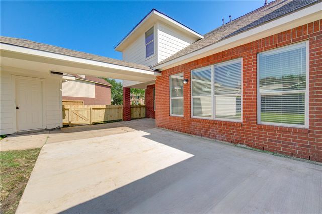 5512 Canyon Bluff Lane, Rosharon, TX 77583