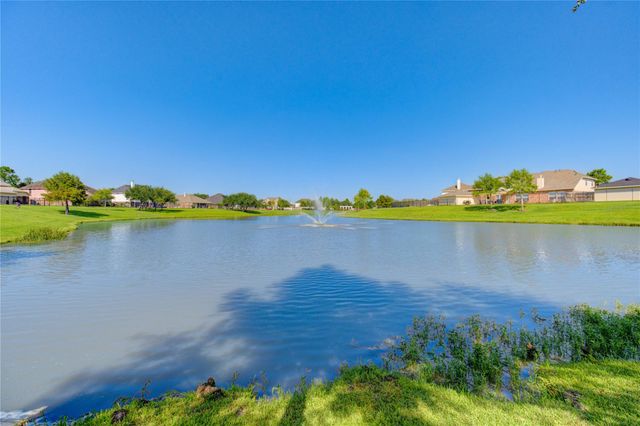 5512 Canyon Bluff Lane, Rosharon, TX 77583