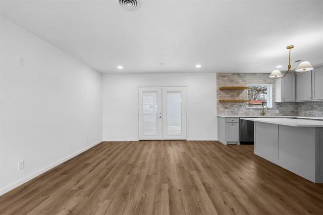 5832 Tracyne Drive, Westworth Village, TX 76114