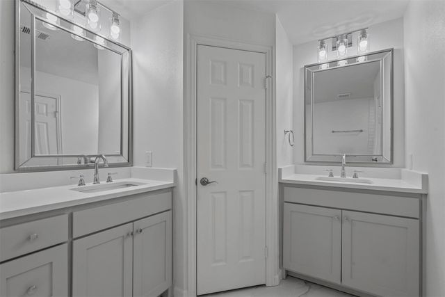 5832 Tracyne Drive, Westworth Village, TX 76114
