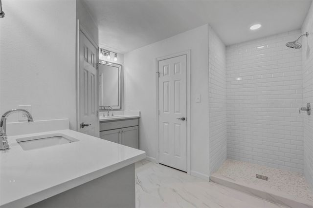 5832 Tracyne Drive, Westworth Village, TX 76114