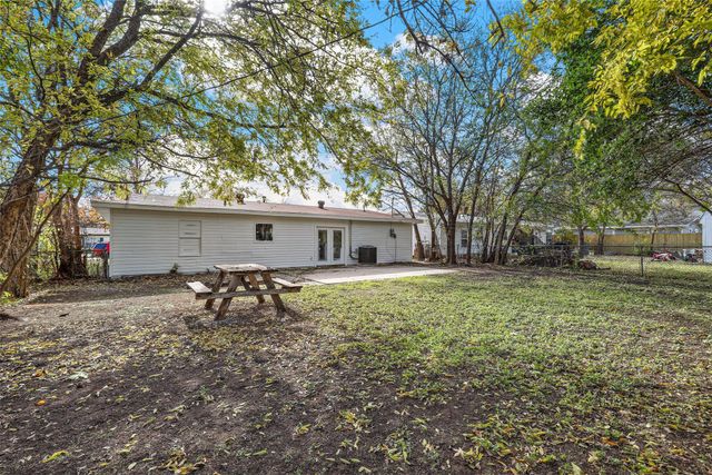 5832 Tracyne Drive, Westworth Village, TX 76114