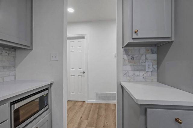 5832 Tracyne Drive, Westworth Village, TX 76114