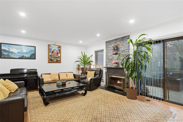 93 Estate Drive, Jericho, NY 11753