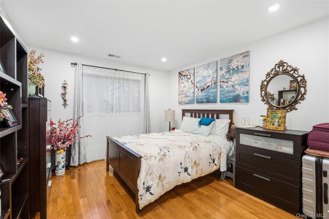 93 Estate Drive, Jericho, NY 11753