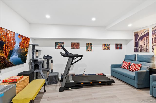 93 Estate Drive, Jericho, NY 11753