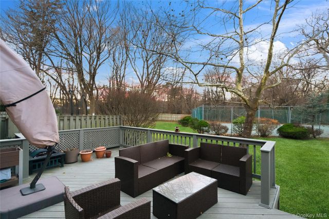 93 Estate Drive, Jericho, NY 11753