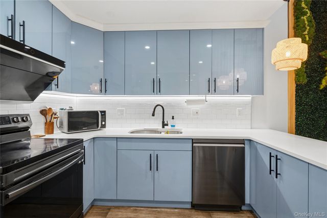 93 Estate Drive, Jericho, NY 11753