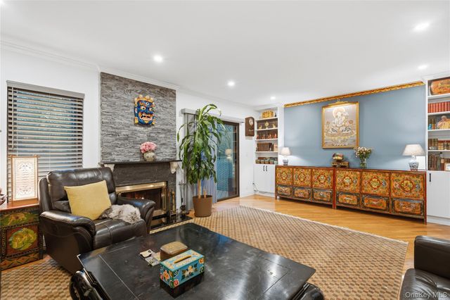 93 Estate Drive, Jericho, NY 11753