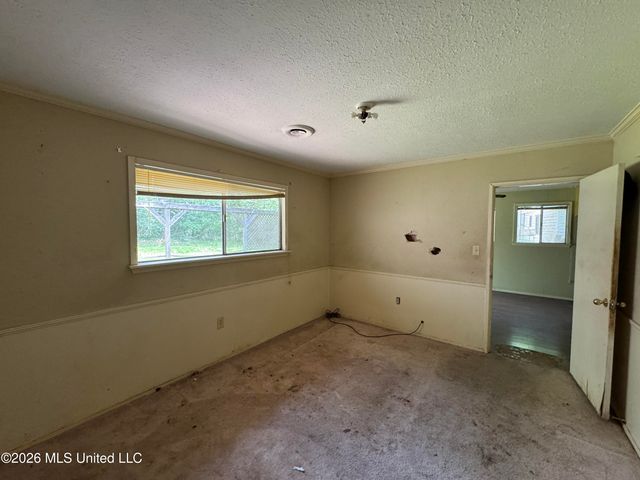3236 Woodview Drive, Jackson, MS 39212