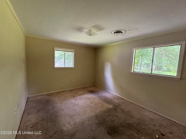 3236 Woodview Drive, Jackson, MS 39212