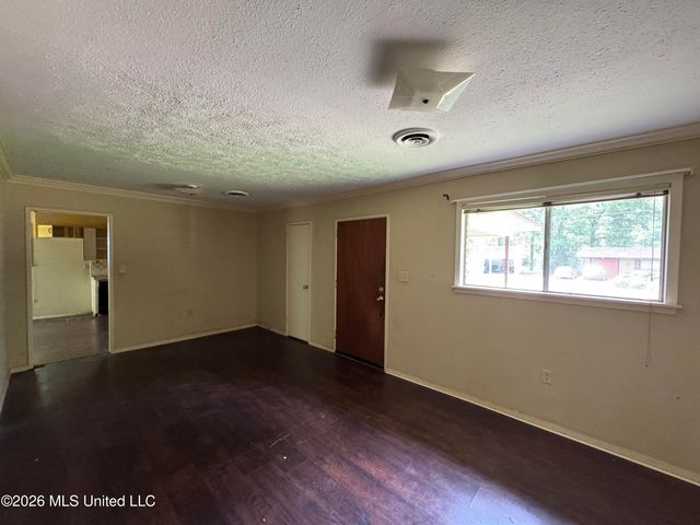 3236 Woodview Drive, Jackson, MS 39212