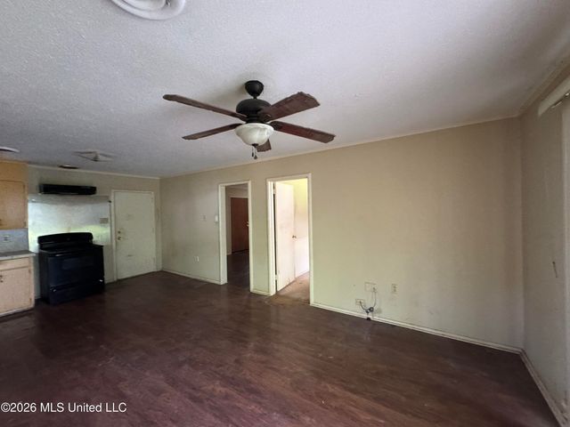 3236 Woodview Drive, Jackson, MS 39212