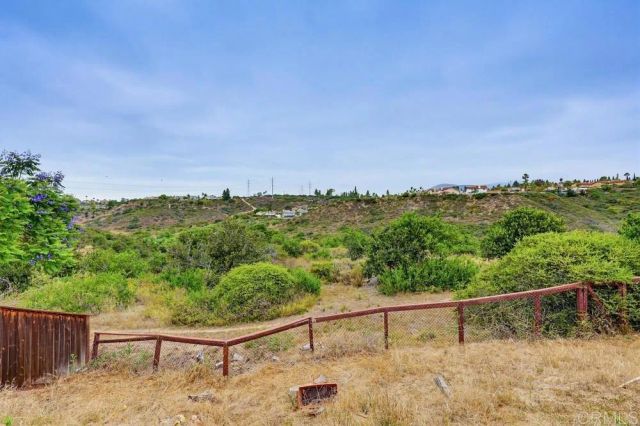 657 REDLANDS PL, Bonita, CA 91902