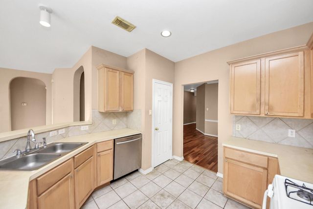 1111 Lexington Green Drive, Missouri City, TX 77459