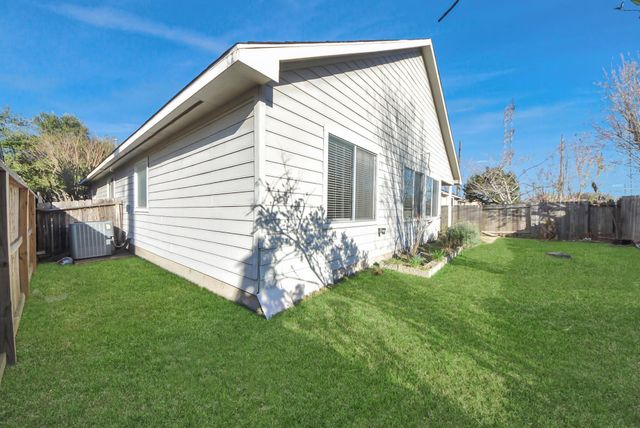 1111 Lexington Green Drive, Missouri City, TX 77459