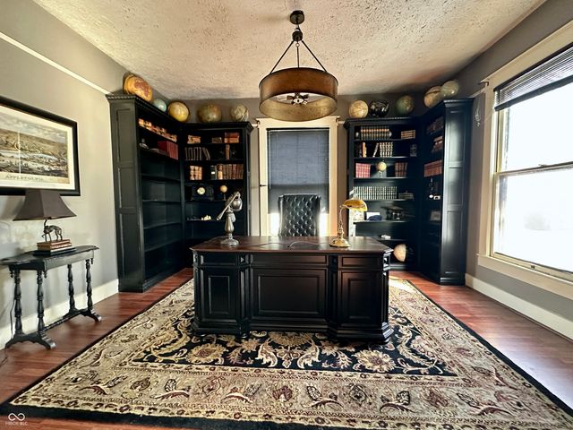 60 S Wayne Street, Martinsville, IN 46151