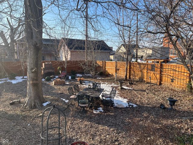 60 S Wayne Street, Martinsville, IN 46151