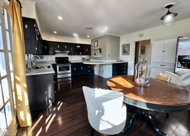 60 S Wayne Street, Martinsville, IN 46151