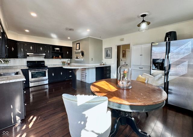 60 S Wayne Street, Martinsville, IN 46151