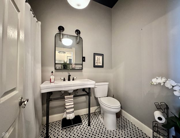 60 S Wayne Street, Martinsville, IN 46151