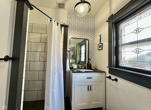 60 S Wayne Street, Martinsville, IN 46151