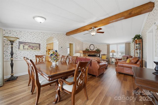 2010 Old Dragstrip Street, Hickory, NC 28601