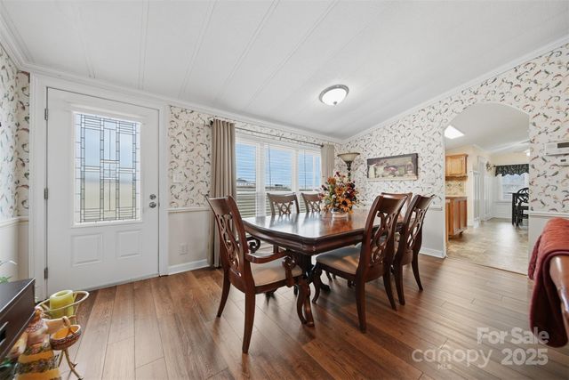 2010 Old Dragstrip Street, Hickory, NC 28601