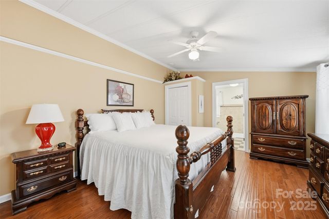 2010 Old Dragstrip Street, Hickory, NC 28601