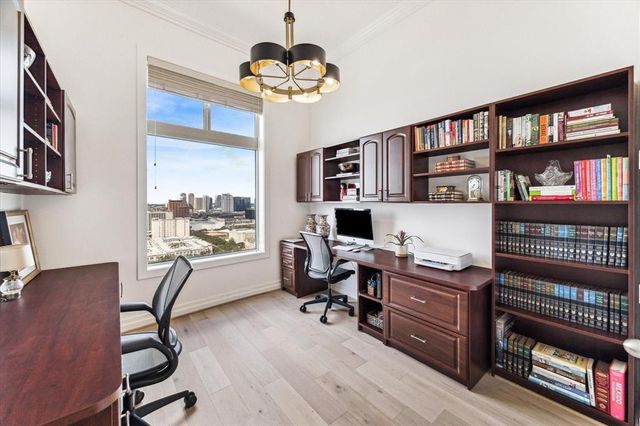 3388 Sage Road 2001, Houston, TX 77056