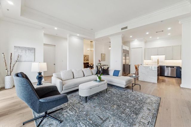 3388 Sage Road 2001, Houston, TX 77056