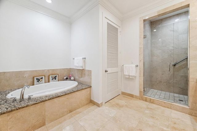 3388 Sage Road 2001, Houston, TX 77056