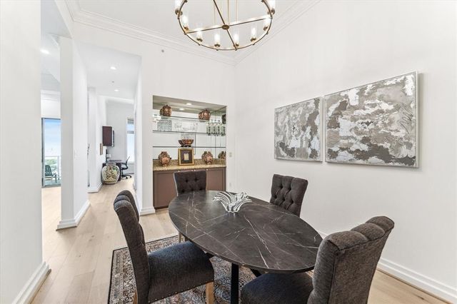 3388 Sage Road 2001, Houston, TX 77056