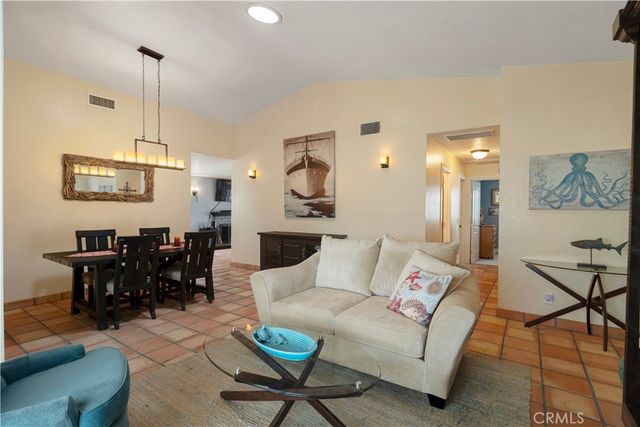 2537 Fulton, La Verne, CA 91750