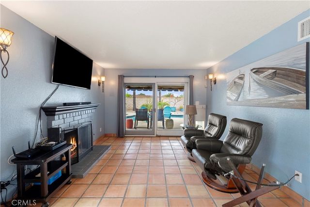 2537 Fulton, La Verne, CA 91750