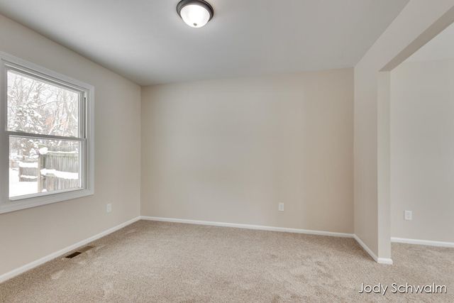 2275 Embro Drive, Grand Rapids, MI 49508